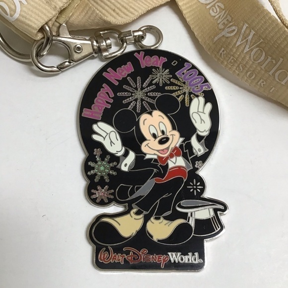 NEW Disney Parks 2005 Mickey Mouse Happy New Year Pin & Lanyard SET 3000 Made - Picture 1 of 11